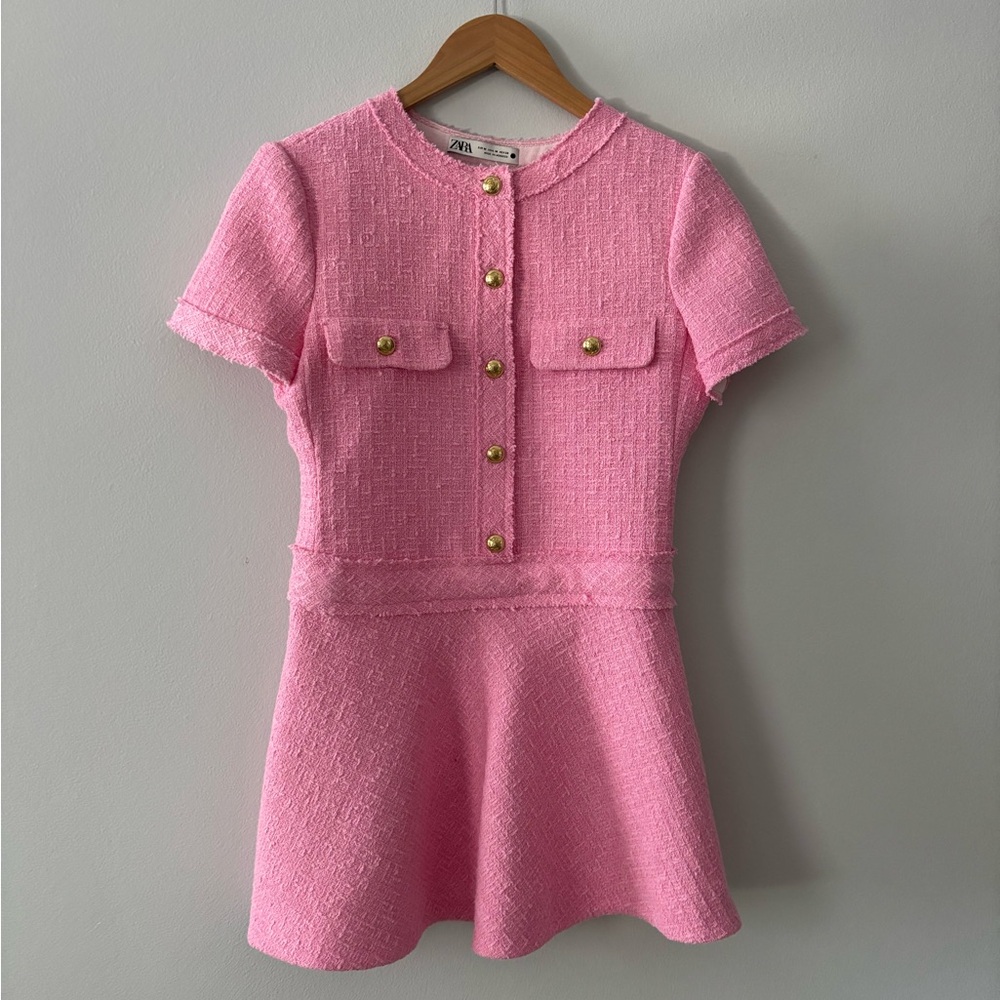 Zara pink structured tweed mini dress with gold buttons size M new without